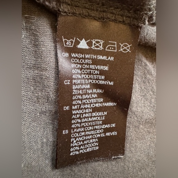 H&M Disney Mickey Mouse Charcoal Gray Distressed Graphic Short Sleeve T-shirt  M - Picture 4 of 6